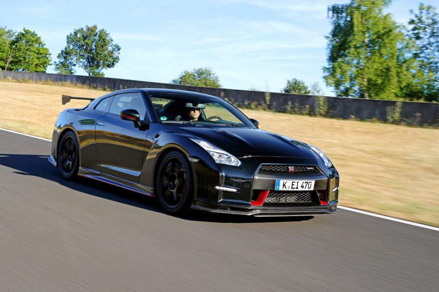  Nissan GT-R by Nismo 2014 года  (фото 34 из 46)